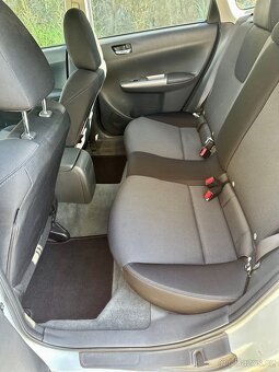 Subaru Impreza 2.0R - 11