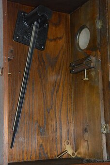 Starožitné skříňové hodiny Gustav Becker 1920 - 11