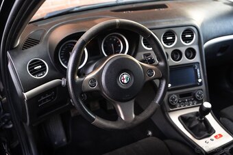 2010 Alfa Romeo 159 1.8TBi - 11