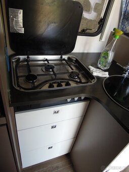 Prodám - Autokaravan Etrusco T7300SB Fiat Ducato - 11