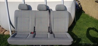 PRODÁM TROJSEDAČKU ORIGINÁL VW T5 TRANSPORTER - 11