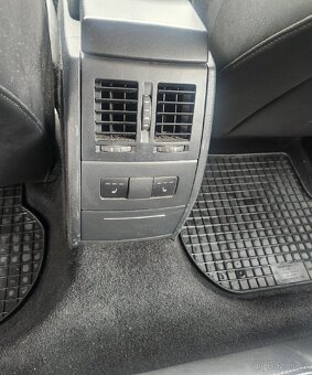 Škoda Octavia 2.0TDI 103Kw Laurin Klement - 11