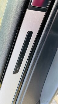 Prodám Volkswagen Touareg II 7P, 3.0TDI, CZ, servisní kniha - 11