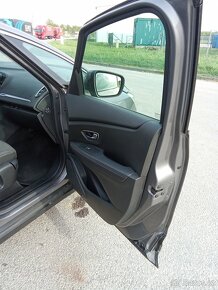 Prodám Renault Grand Scenic 1,8 - 11