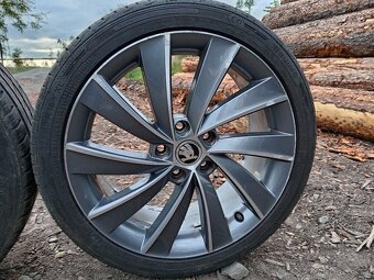 Originál ALU kola Škoda Octavia R18 + letní pneu - 11