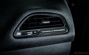 Dodge Challenger 3.6 GT AWD - 11