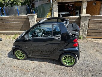 Prodám Smart Fortwo kabriolet 1,0,55kw rok 9/2011 - 11