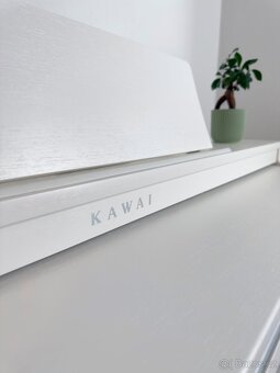 Kawai CN201 Premium Satin White + židle - 11