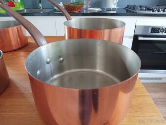 KVALITNÍ MĚDĚNÉ HRNCE TOURNUS FRANCIE 70. LÉTA - 11