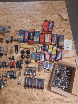 SBÍRKA ELEKTRONEK - 11