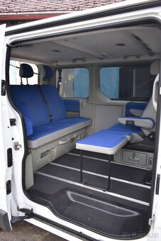 HEZKÝ OPEL VIVARO 2.5 CDTI -- WESTFALIA -- WEBASTO -- SPANÍ - 11