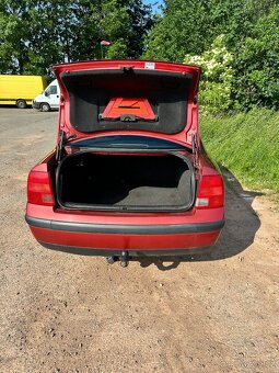 VOLKSWAGEN PASSAT 1.9 TDI, PLNĚ POJÍZDNÉ - 11