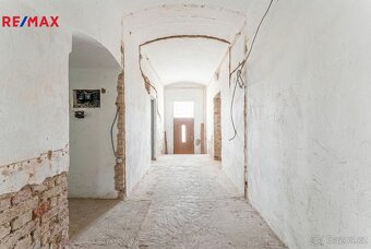 RD se třemi byty, Blatná - 11