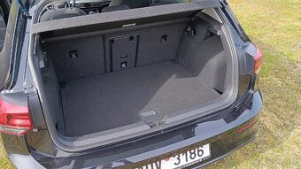 Prodám Volkswagen golf 8 2.0 tdi 85kw - 11