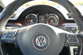 Volkswagen Passat 2.0TDI 125KW DSG 4x4 Highline 12/10 - 11