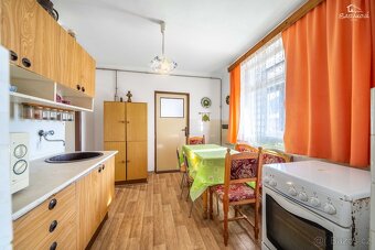 Prodej rodinné domy, 2582 m2 - Kozlovice, ev.č. 00087 - 11