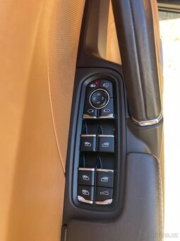 Porsche Cayenne Turbo - 11