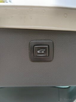 Opel Astra 1.4T 110 kw aut.převodovka - 11