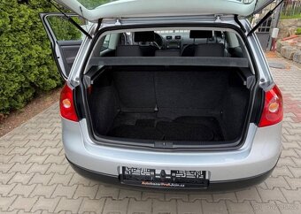 Volkswagen Golf 1,4i klima , Dobrý stav benzín - 11