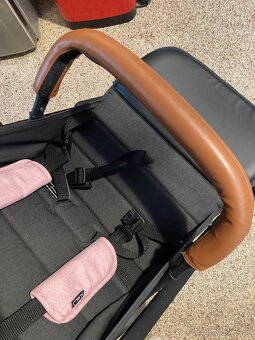 Sportovní kočárek Momi - 11