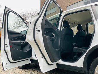 Ford Kuga 2.0TDCi 110KW MANUÁL FACELIFT SENZORY 2WD - 11