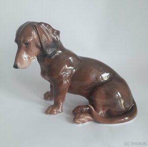 Starožitná porcelánová figura jezevčíka - Karl Ens - Německo - 11