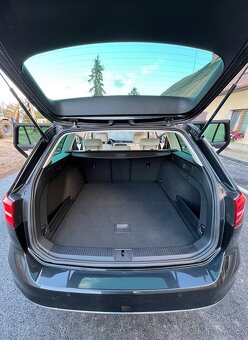Volkswagen Passat Highline - 11