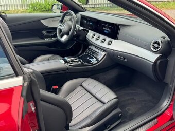 Mercedes-Benz Třídy E, 200 Cabrio - 11