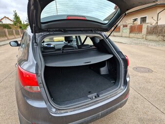 Hyundai ix35 2.0 benzin 4x4 - 11