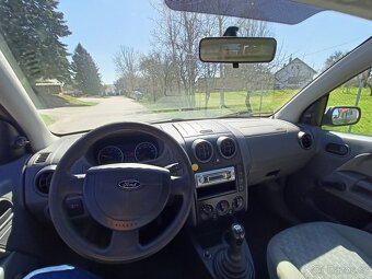 Ford Fusion 1.2; 55 kW | r.v. 2005 | Bez koroze | STK 03/27 - 11