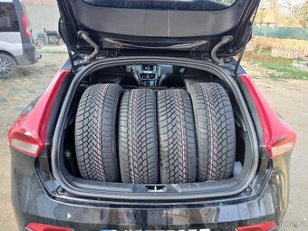 Volvo V 40 design - 11