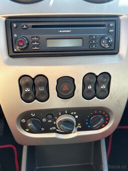 Dacia Sandero 1.2 16V - 11