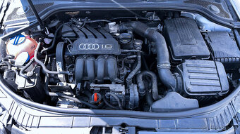 Vůz na náhradní díly Audi A3 8P 2009 BSE JHT LX7W - 11