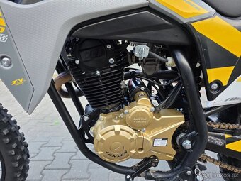 Enduro Asix xb 83 - 11