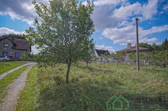 Prodej stavebního pozemku v obci Mikulovice - 11