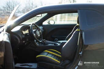 Dodge Challenger V6 WIDEBODY - 11