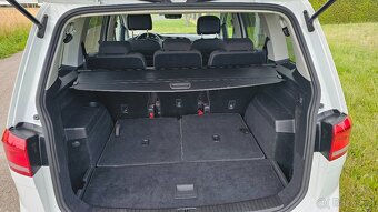 VW TOURAN 1.4 TSI - 7 MÍST - 11