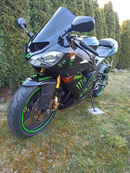 Kawasaki ZX-10R Ninja R.V.2004 - 11