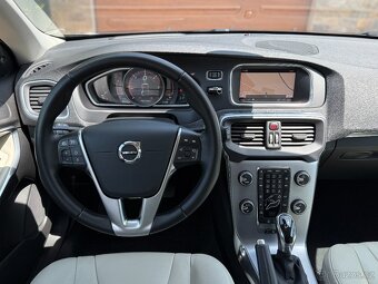 VOLVO V40 2.0 D3 Automat INSCRIPTION - 11