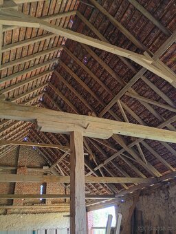 Staré trámy ze starých budov a stodol - 11