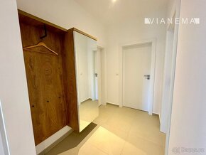 Zariadený 4-izbový apartmán s parkovaním, Vila Ugljan - 11