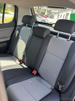 Škoda Fabia 1,2 manuál 1. Majitel 56 tis km 2015 - 11