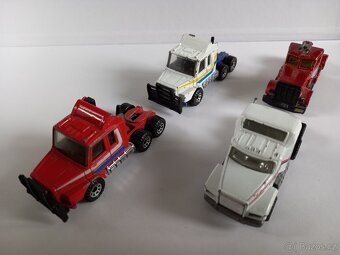 MATCHBOX CONVOY-MACK,LONG HAUL,SCANIA - POZRI DETAILNÉ FOTO - 11