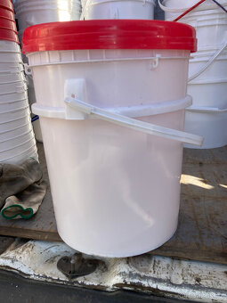 Sud soudek plastový s víkem obsah 35 - 50 litrů za 100 kč - 11