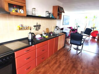 2+1 zařízený, 12.000 Kč i s energiemi, cizinci nevadí. Volný - 11