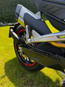 CF MOTO 800NK Sport+ - 11
