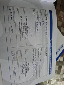 HYUNDAI i30 1.4 i BENZÍN 79.800 km.  1. majitel - 11