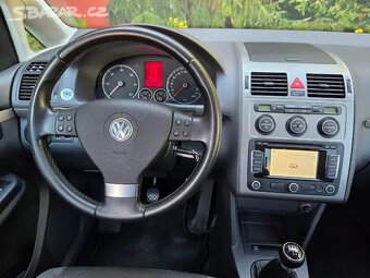 Touran 1.9TDI 77kW Freestyle 7.míst,2010,bez koroze,tažné - 11