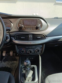 Fiat Tipo 1.4 16V, benzín, 70 kW - 11