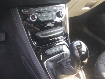 Opel Astra, 1.4T 92KW ČR,SERVIS,NAVI - 11